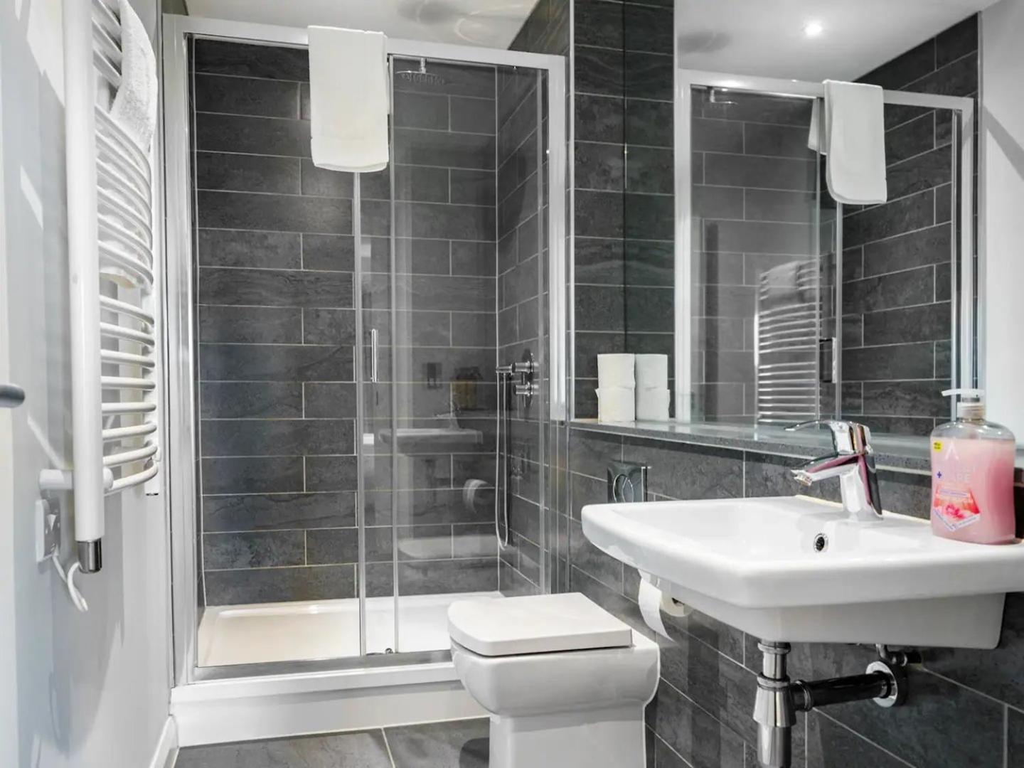 Pass The Keys Beautiful Loft And Walk Everywhere * Belfast
